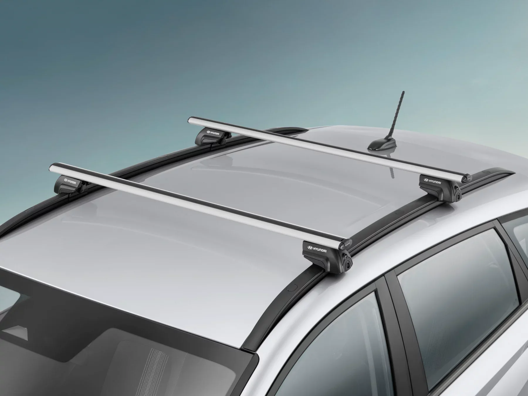 Takräcken i aluminium på Hyundai BAYON