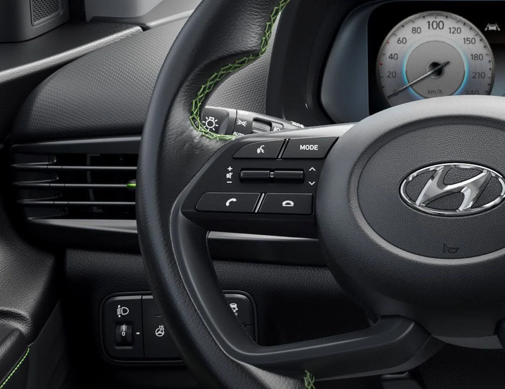 Röststyrningsfunktion i pekskärmen i Hyundai i20