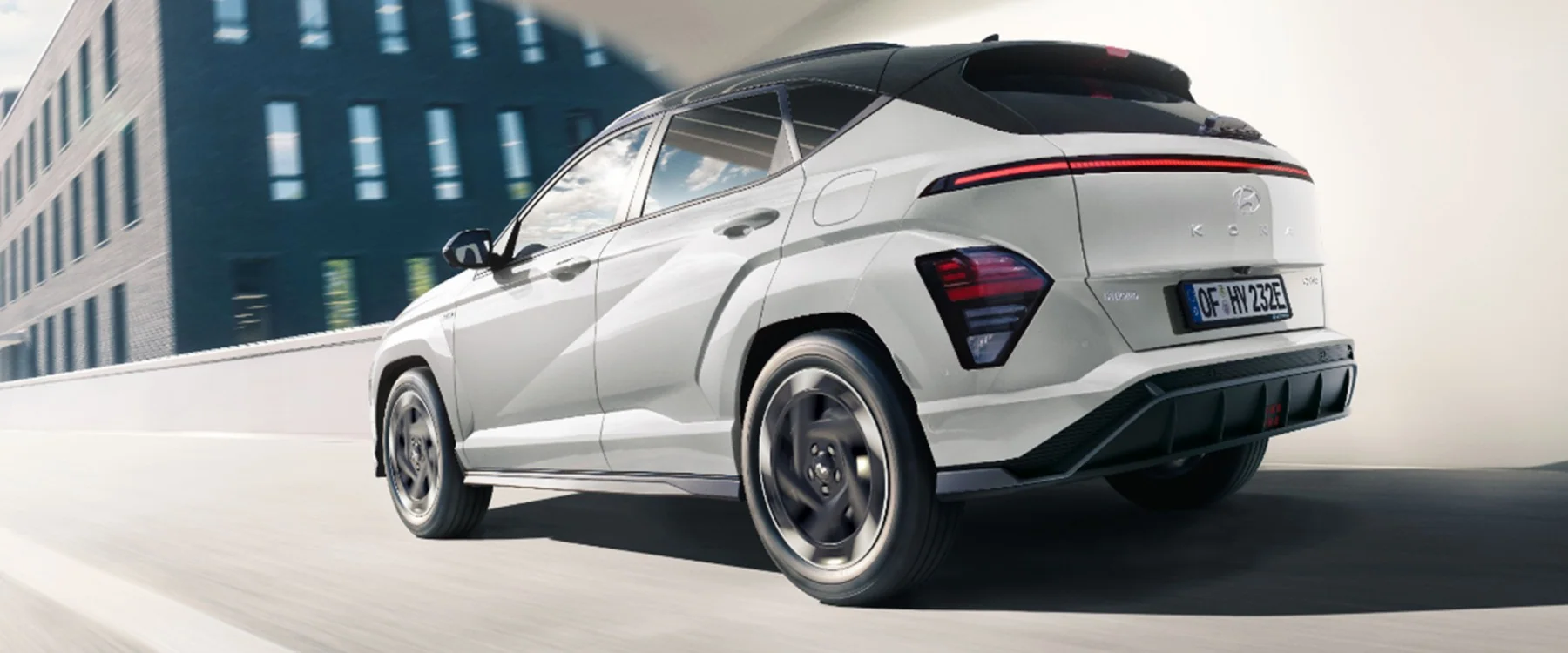 Hyundai KONA Electric N Line sedd bakifrån under körning