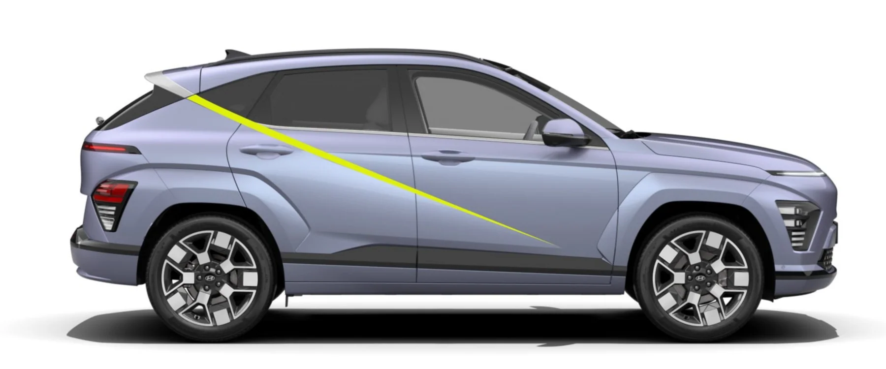 Sidoprofil på Hyundai KONA Electric med den diagonala bälteslinjen markerad