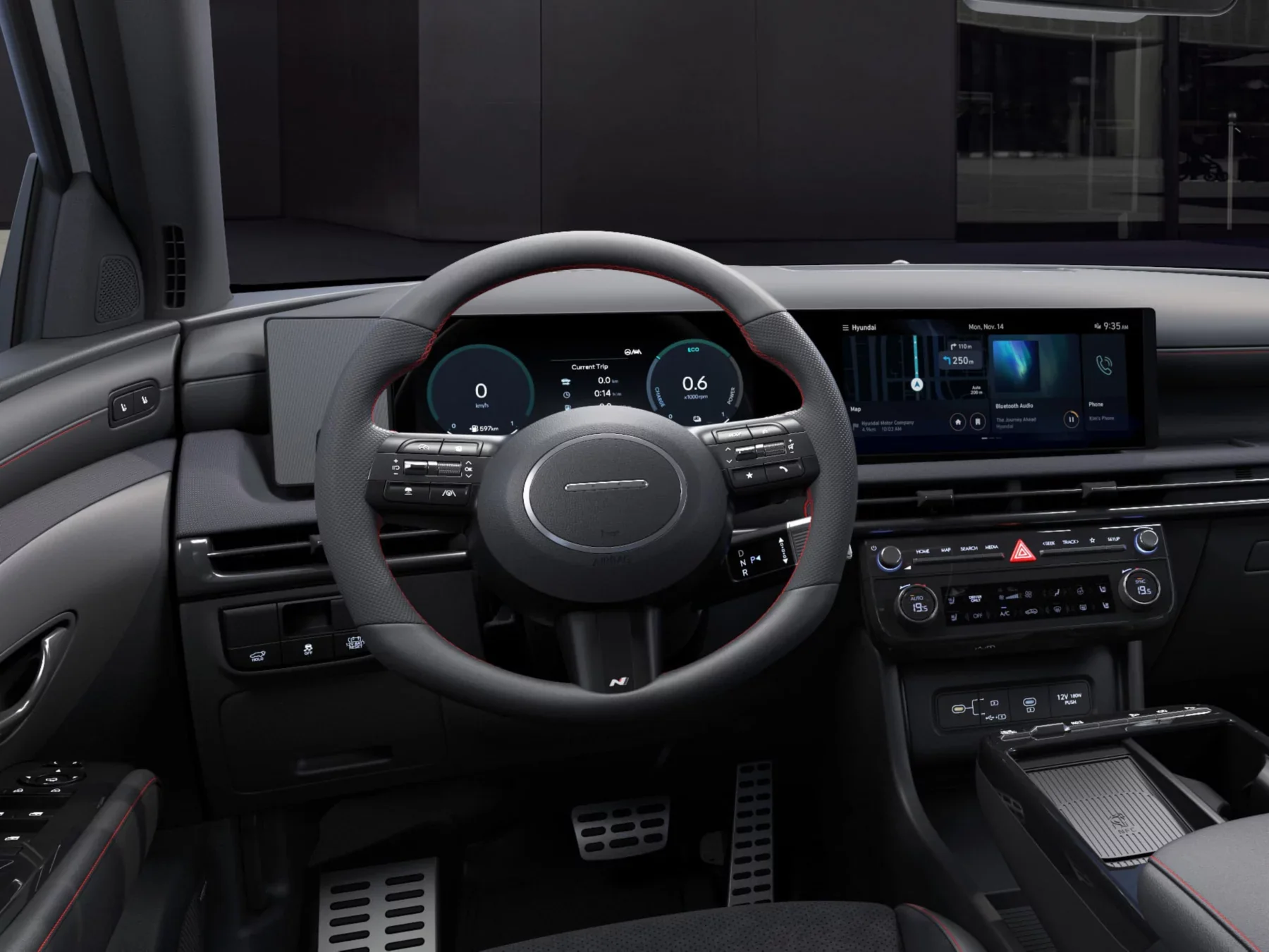 N Line-ratten med N-logotyp i Hyundai TUCSON Hybrid