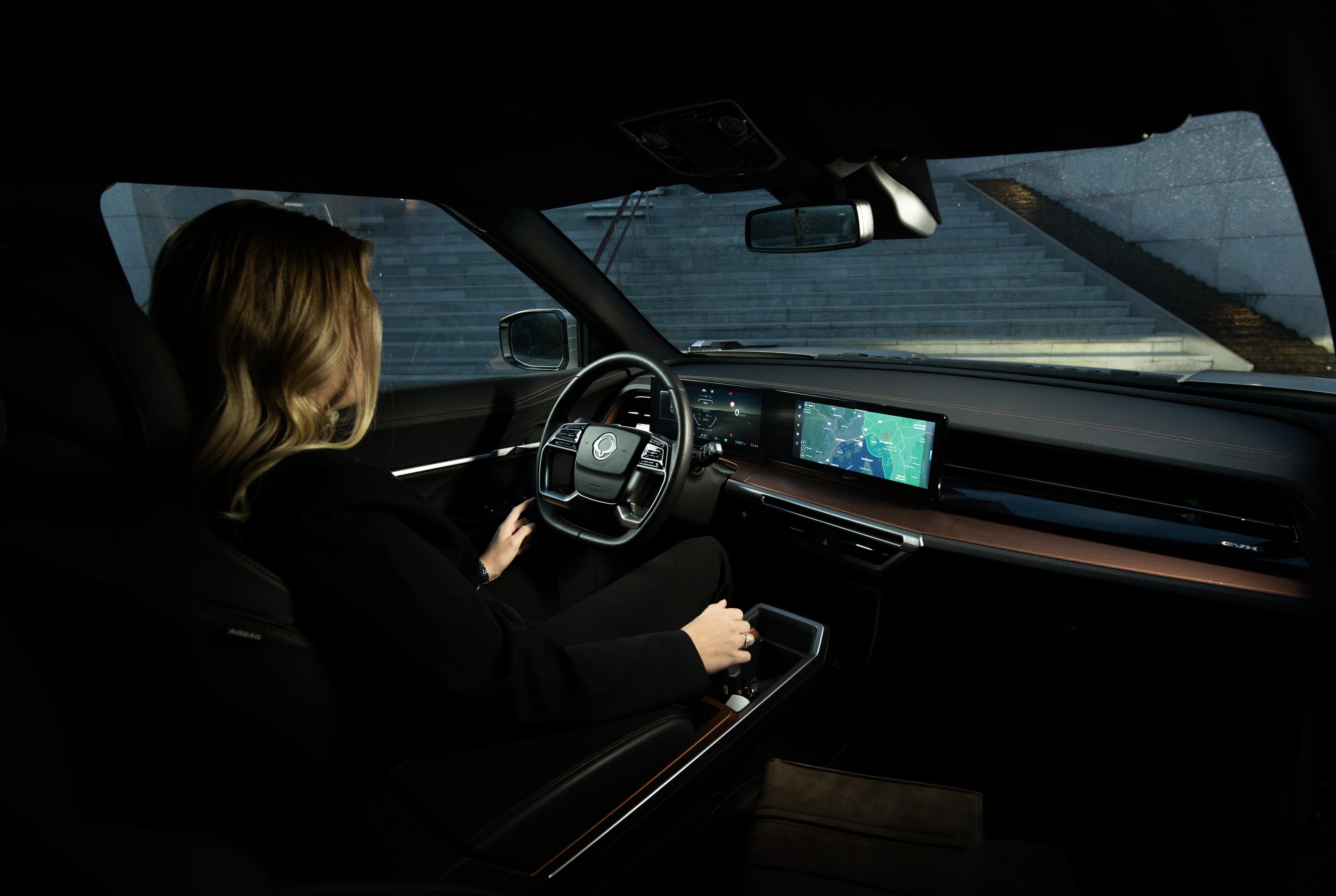 KGM Torres EVX - Dynamiska linjer